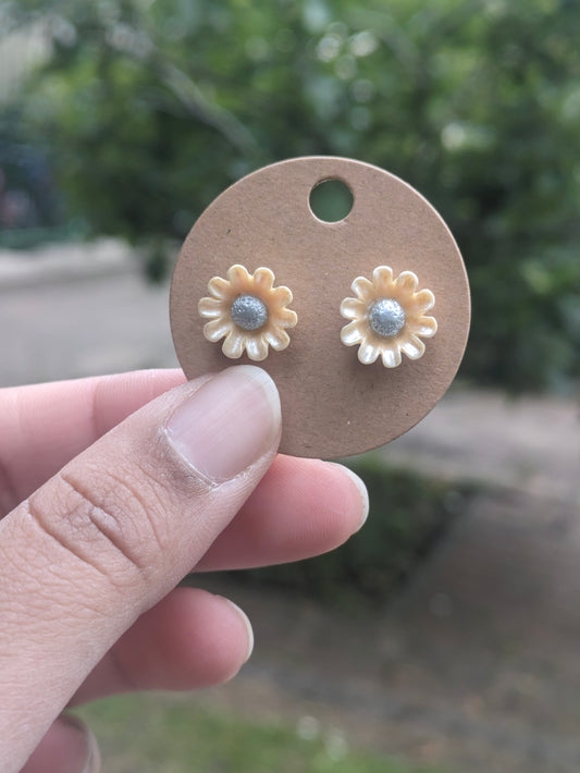 Daisy Resin Stud Earrings